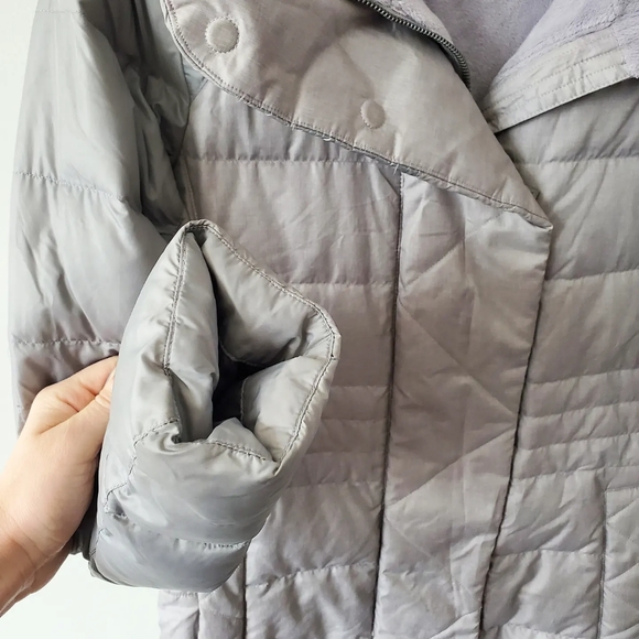 Marmot • down filled gray winter parka size Small - Picture 4 of 9